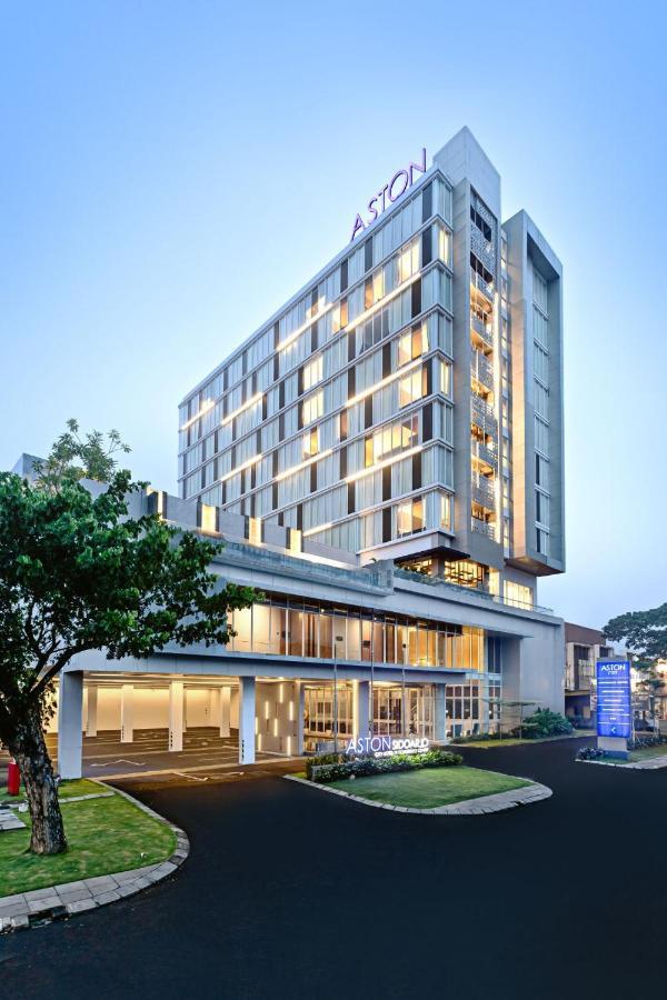Aston Sidoarjo City Hotel & Conference Center Exteriör bild